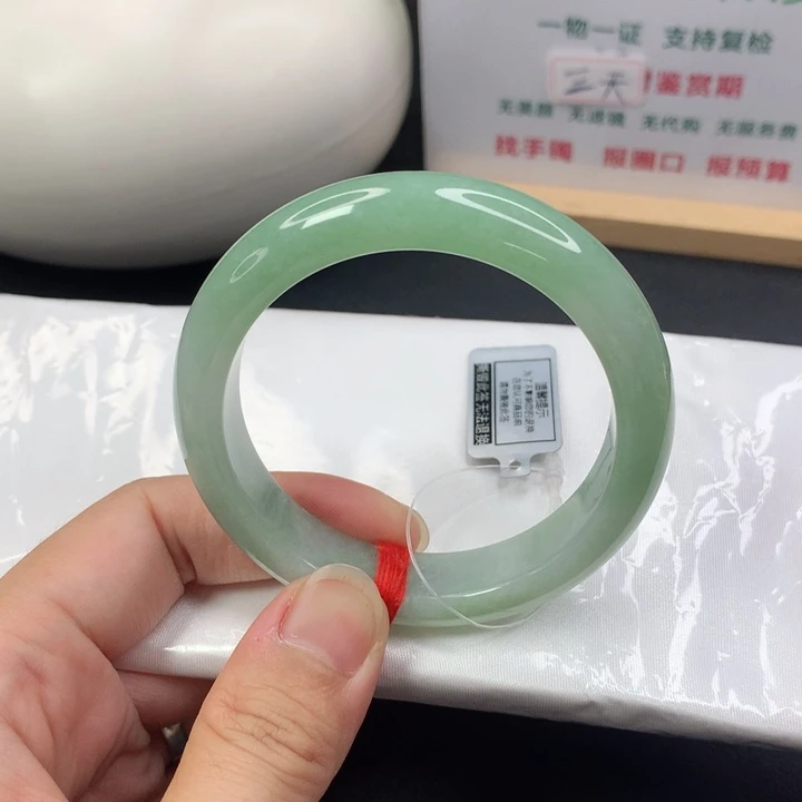 翡翠手镯未镶嵌5455