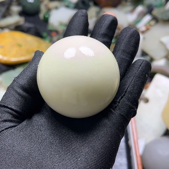 和田玉未镶嵌珠宝奇石