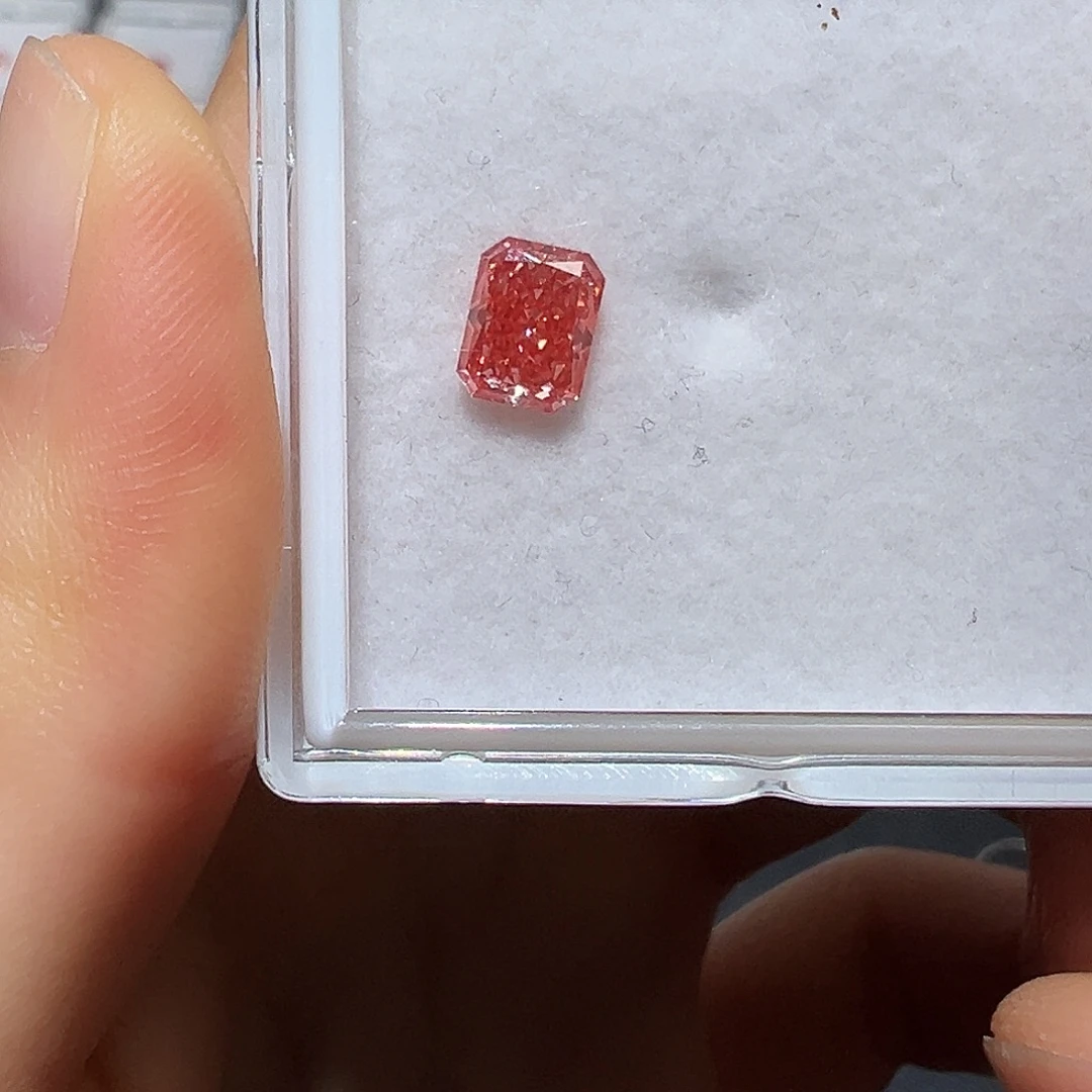 合成钻石裸石单证书艳彩粉雷迪恩1.177ct
