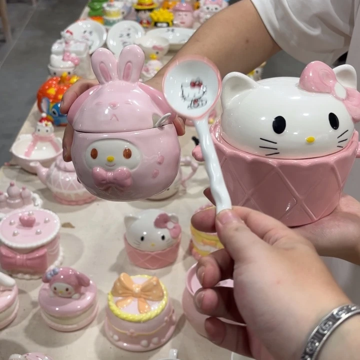 瓷片我在外面吃饭呢你在