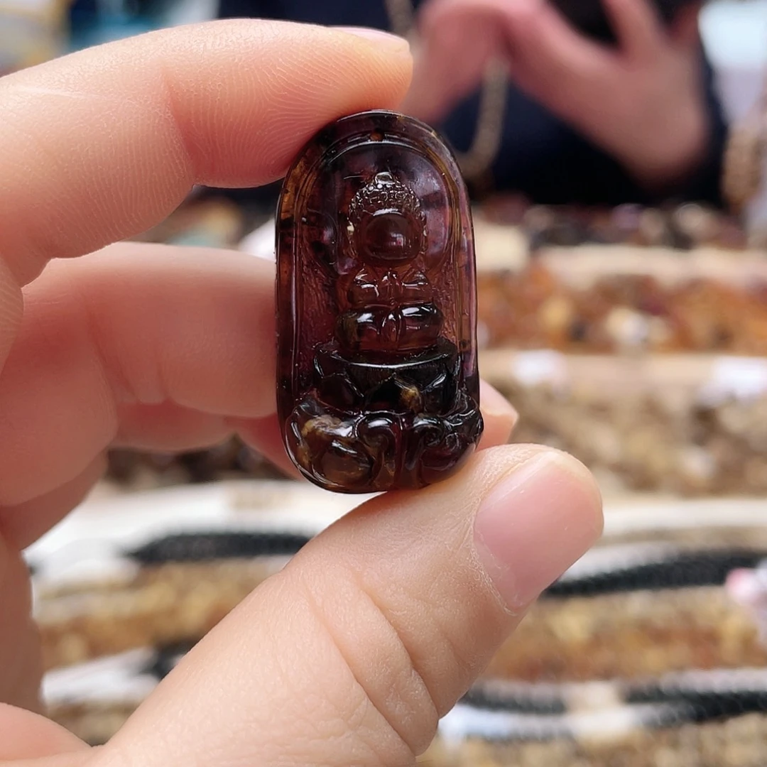 琥珀裸石未镶嵌一****大