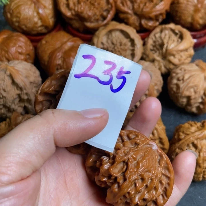 把件文玩核桃狮子235