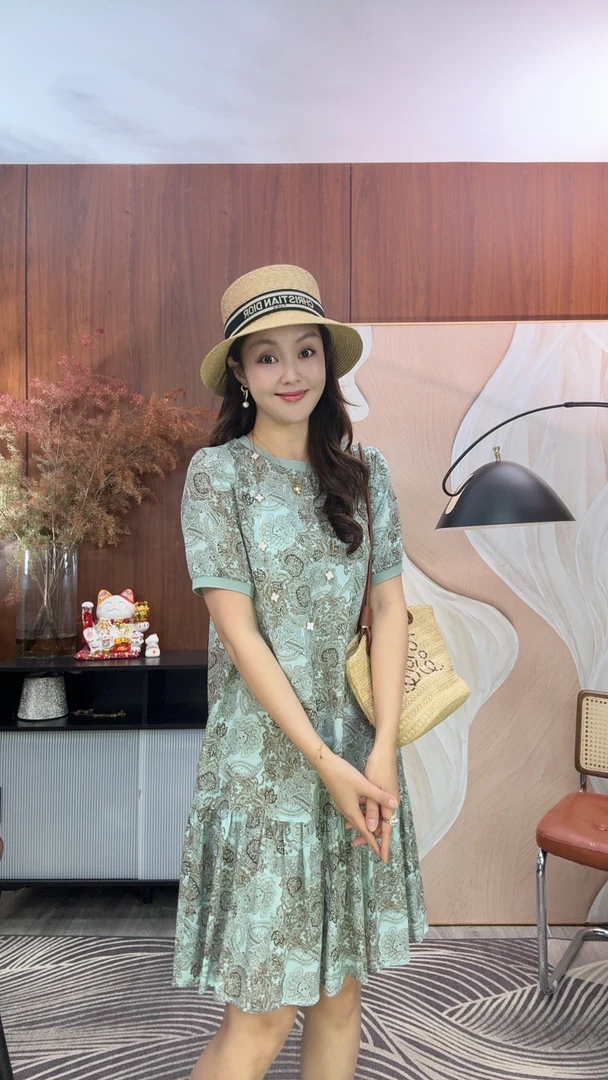 杨升服饰【迷迭花】夏季圆领显瘦减龄宽松遮肚桑蚕丝女装连衣裙