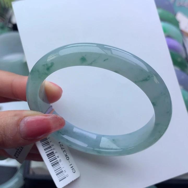 翡翠手镯未镶嵌天然翡翠手镯