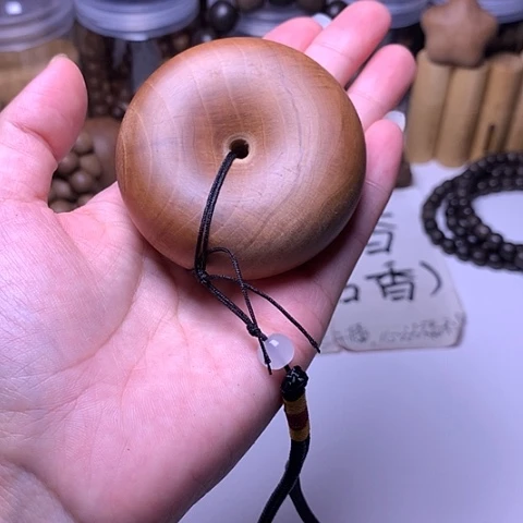 檀香木把件老山檀香大面包圈微瑕