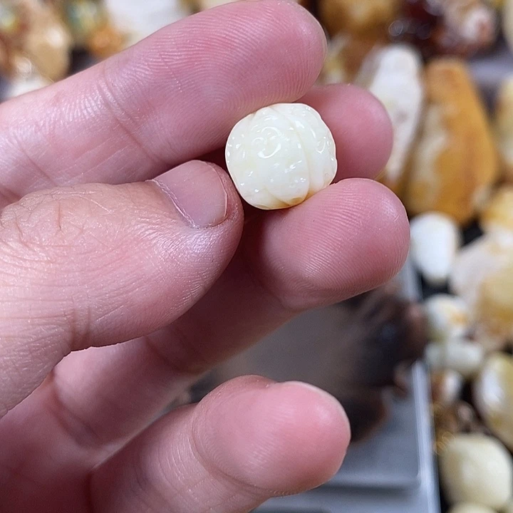 琥珀未镶嵌裸石我