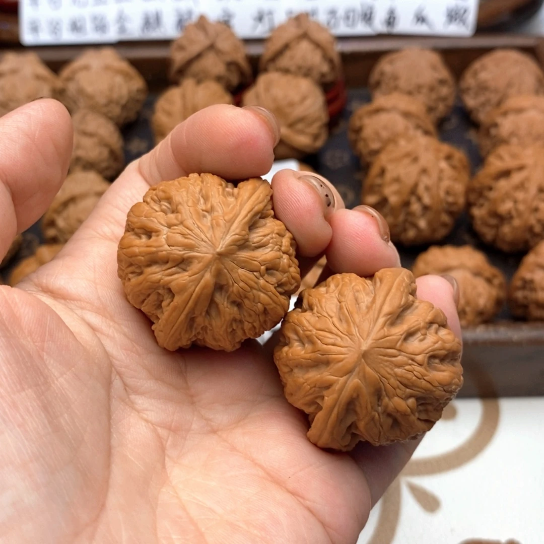 C***g文玩核桃把件230号铁锤妹妹