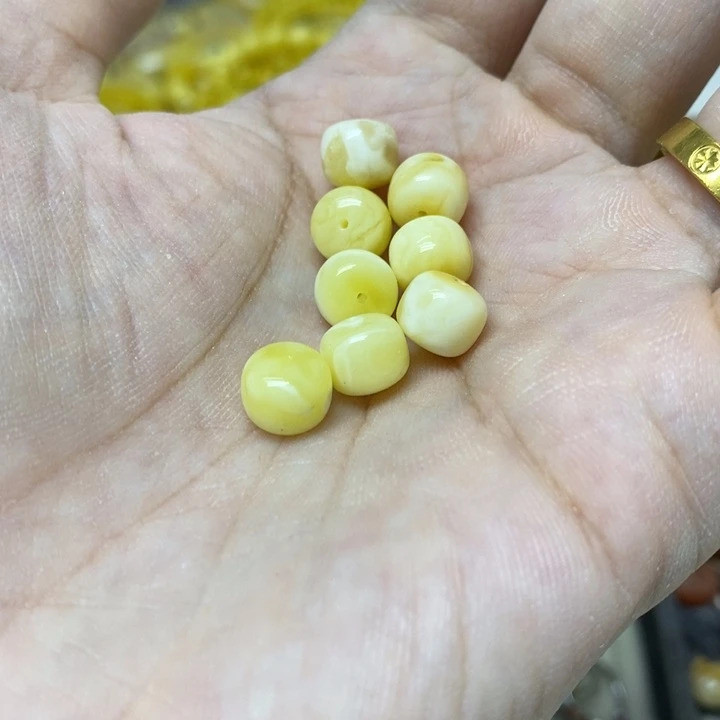 蜜蜡未镶嵌裸石多样性发货其二