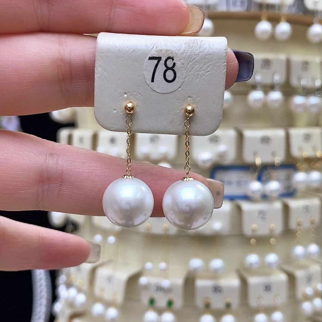耳饰18K金镶嵌淡水珍珠