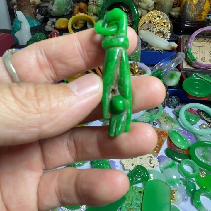 吊坠滴血莲花菩提