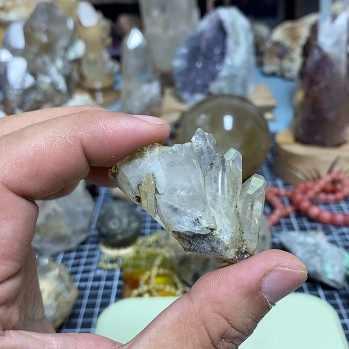 水晶水晶柱未镶嵌