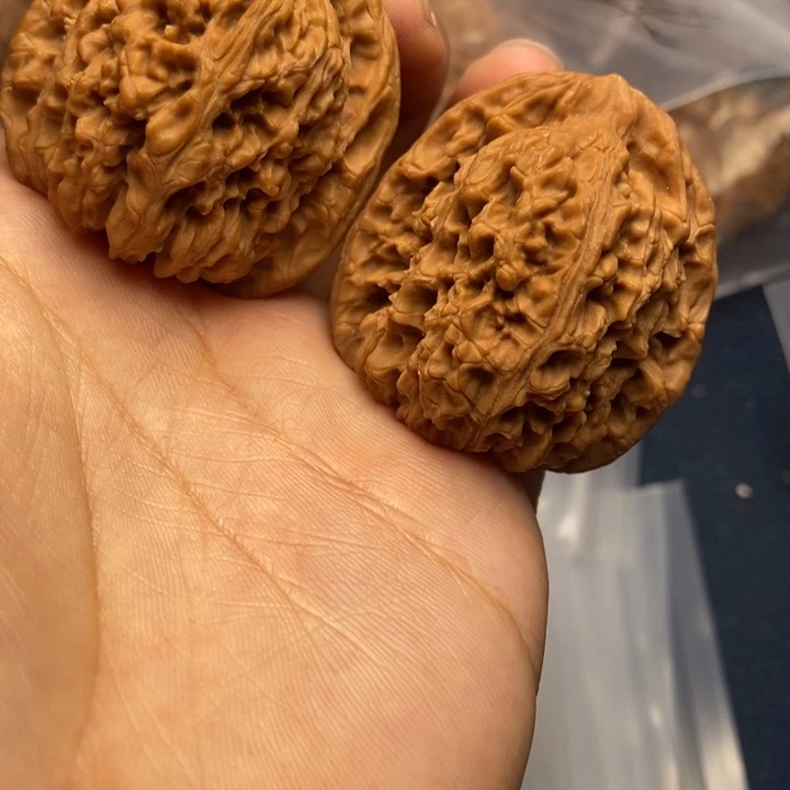 福利文玩手把件南疆石40