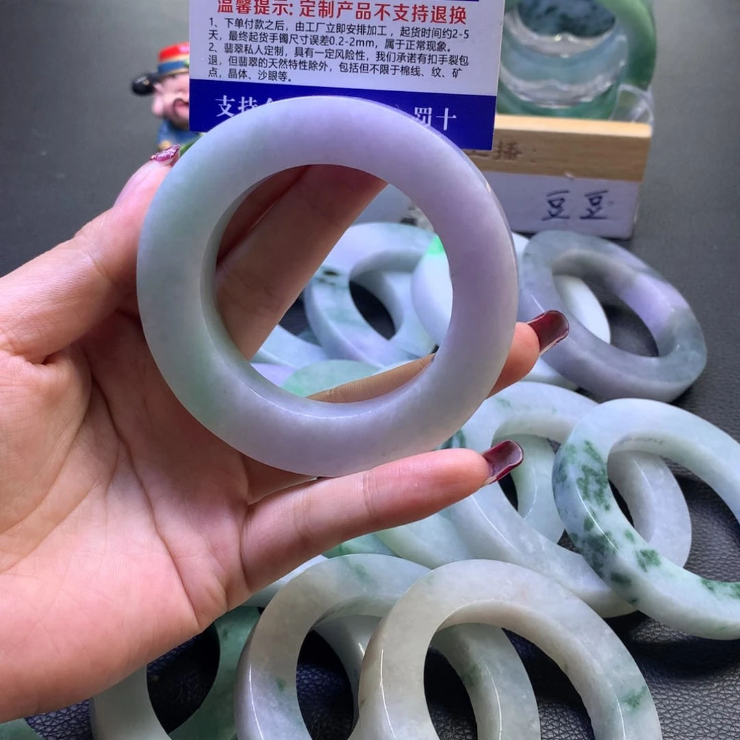 定制翡翠翡翠未镶嵌燕*