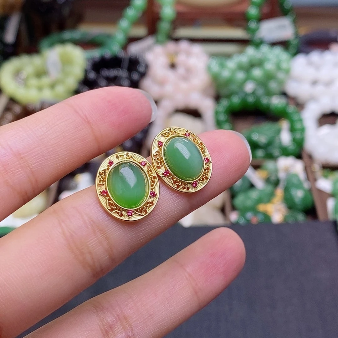 和田玉未镶嵌颈饰碧玉猫眼银耳钉