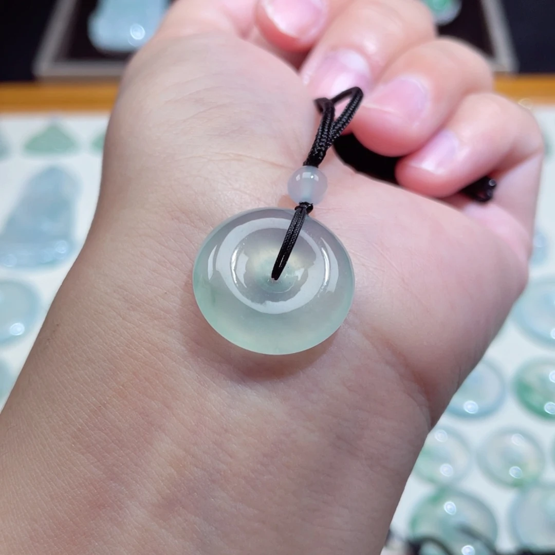 颈饰未镶嵌翡翠扣子