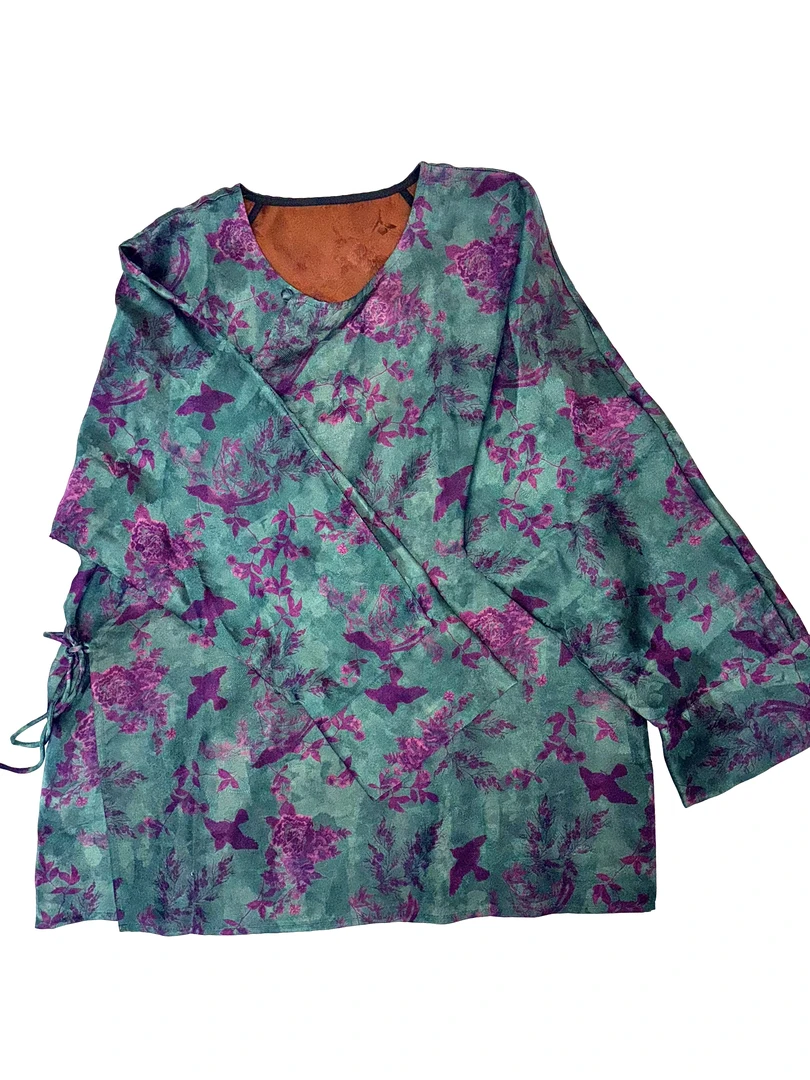 久久香云纱30姆米花萝燕归来圆领上衣斜颈毛衫