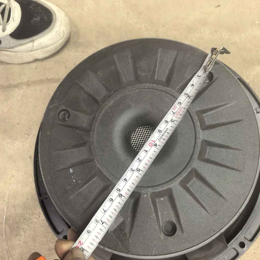 9新  12寸喇叭一只。不包邮