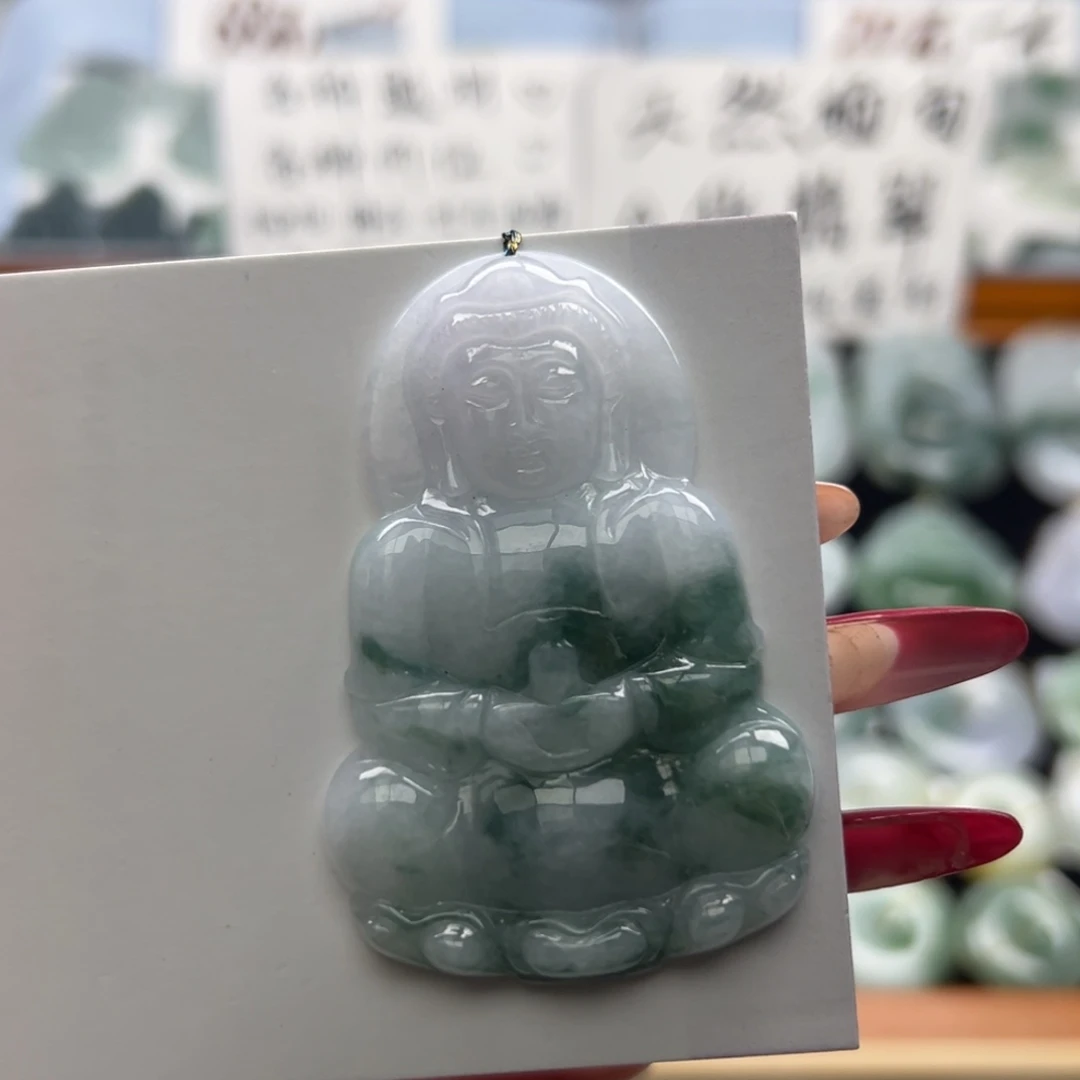 翡翠未镶嵌颈饰观音