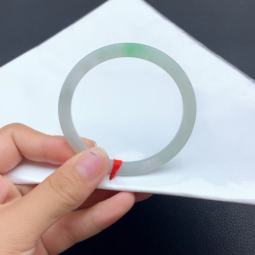 翡翠手镯未镶嵌53完美