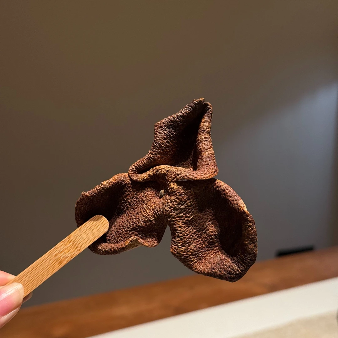 柑有为新会陈皮2018年南坦狗腩皮大红皮香甜糯滑润250g