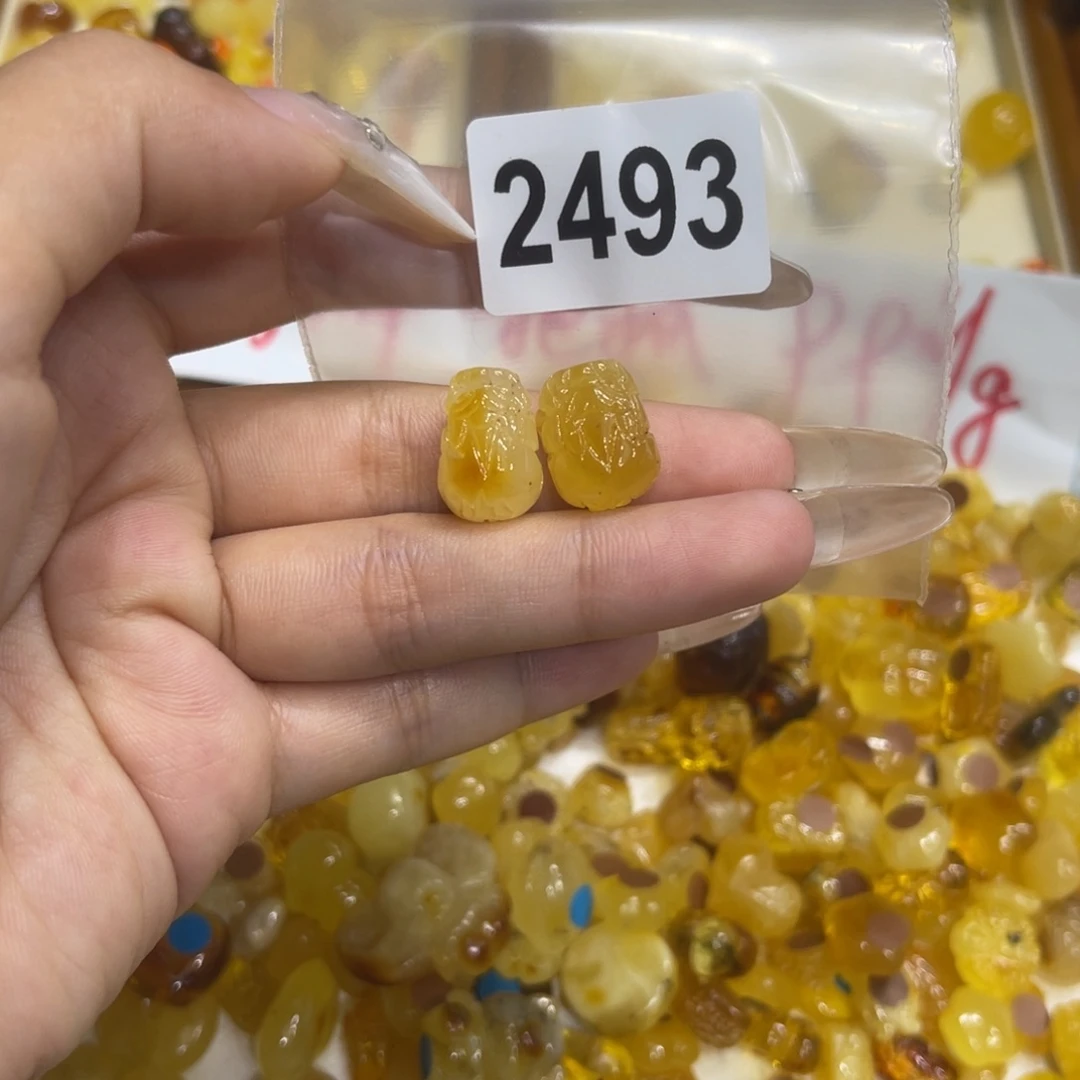 琥珀未镶嵌珠宝奇石