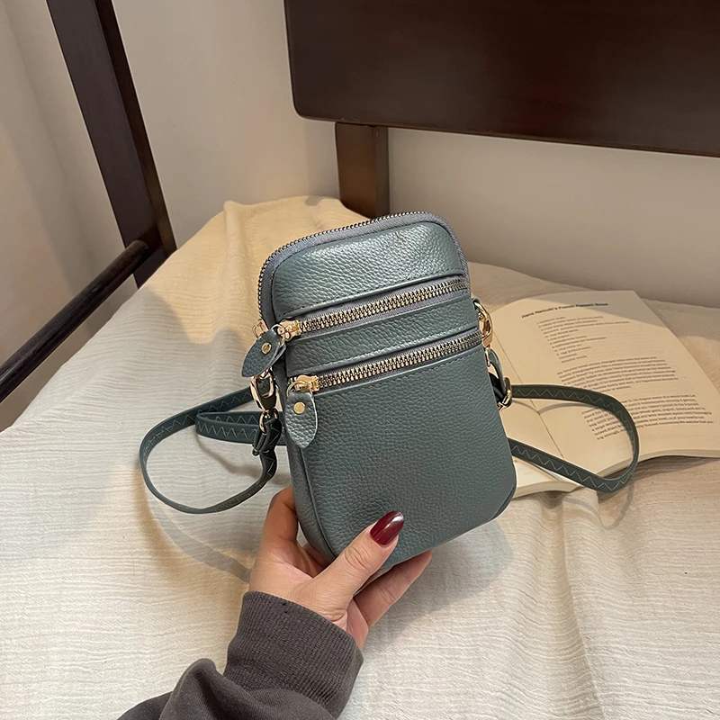 真皮竖式休闲小挎包单肩小包包竖款头层牛皮女手机包质感潮流纯色