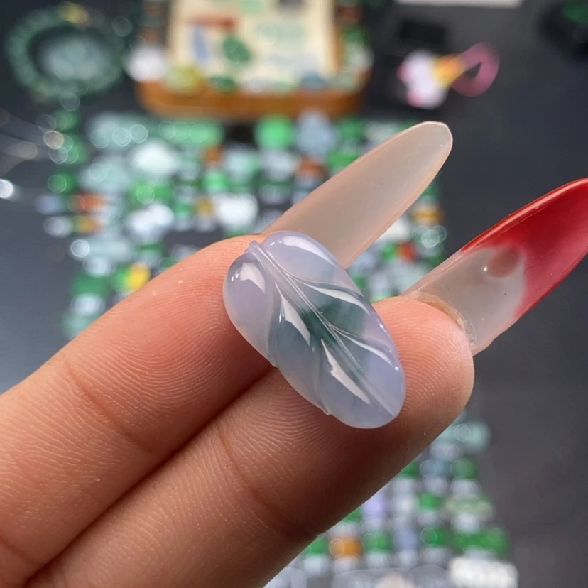 【闪购商品】翡翠挂件未镶嵌叶子