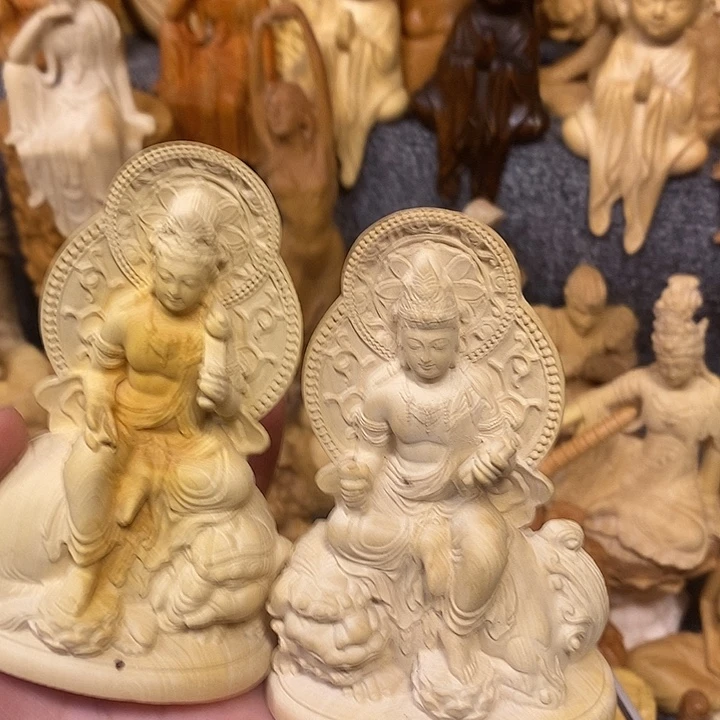 黄杨木黄杨木瑕疵文殊普贤