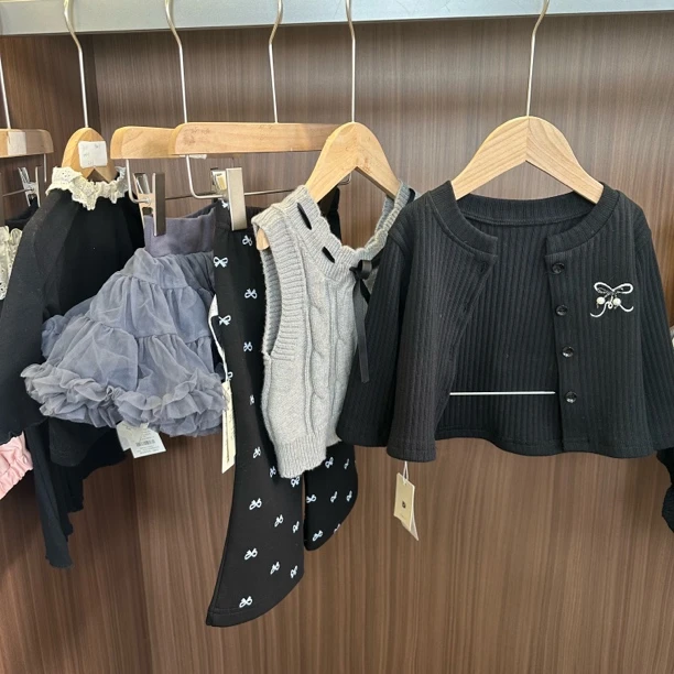 女宝春款气质洋气灰色黑色分体马甲外套突突裙tutu裙单品套装