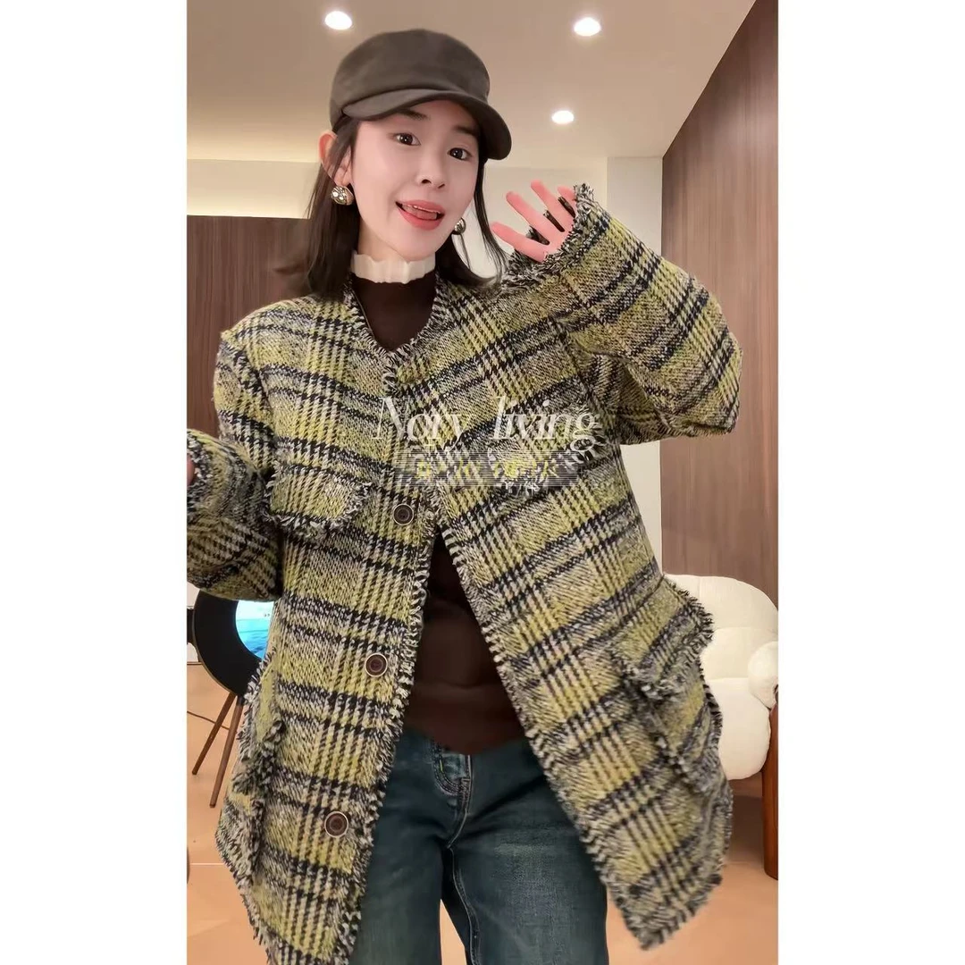 玖玖 2025秋冬新款小众设计极简绿色格纹小香风羽绒服 2510C7273