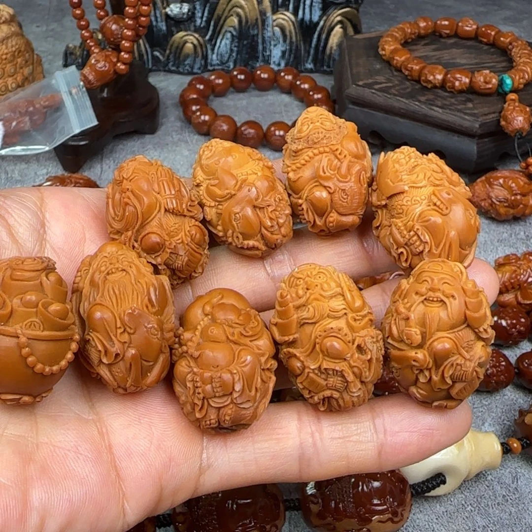 橄榄核吊坠水晶核群仙会