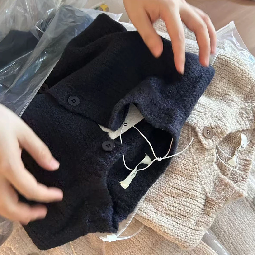 两色圈圈毛慵懒感针织开衫宽松