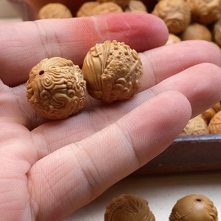 陆***离手串猴头核桃瑕疵单颗2颗