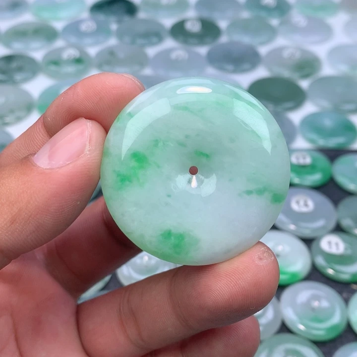 翡翠未镶嵌颈饰缅甸天然A货翡翠42.3-7.4