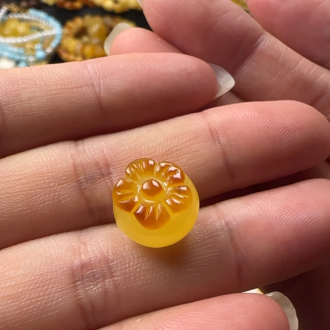 蜜蜡未镶嵌颈饰蜜蜡俏色柿子提溜（打孔不退换）