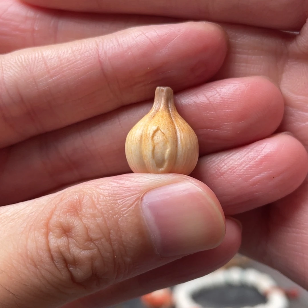 *****木方颜竹木艺术吊坠