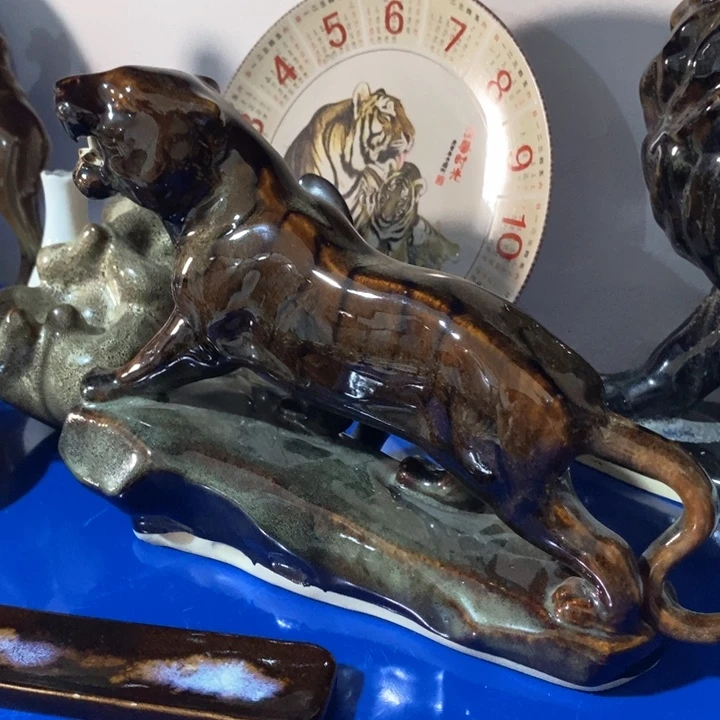瓷片陶瓷品七厂窑变花釉大老虎摆件
