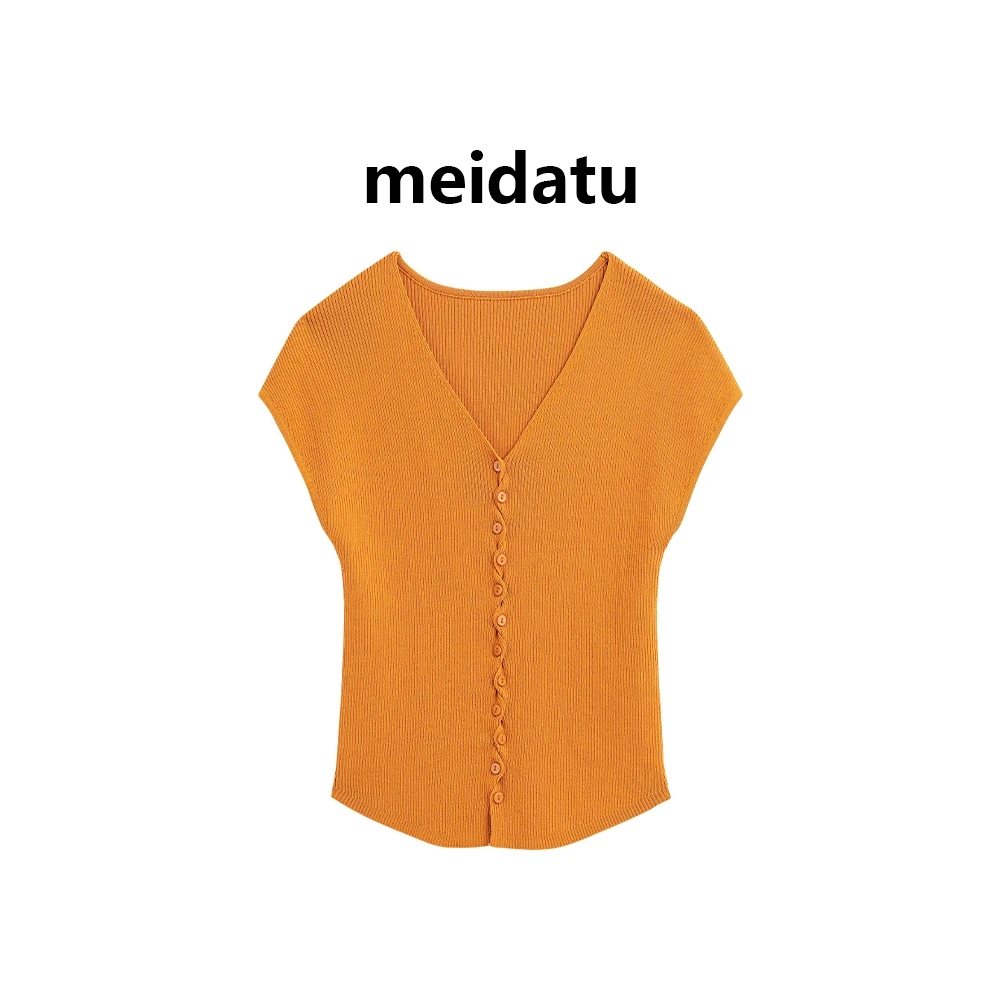 美哒兔（破价款）时尚百搭扭结扣针织衫（小个子版）CM577-25