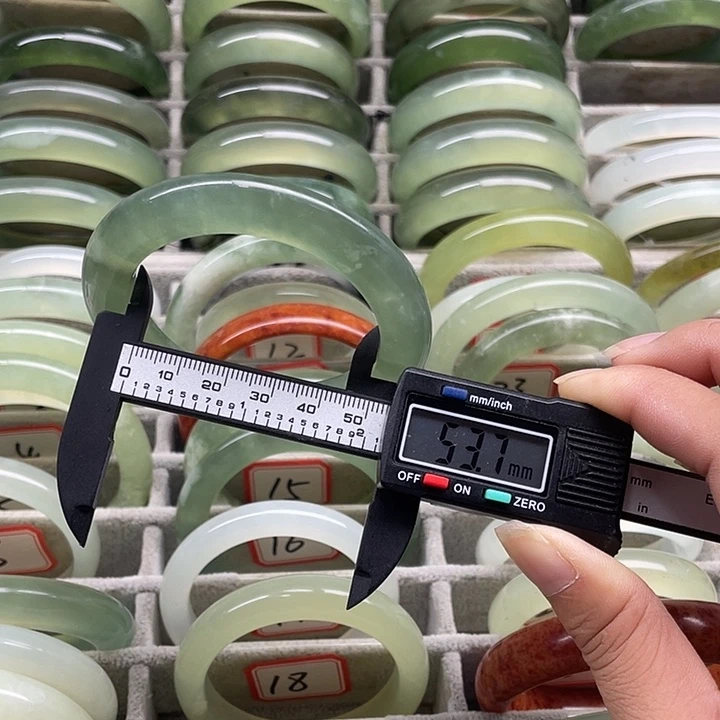 未镶嵌蛇纹石玉手镯19