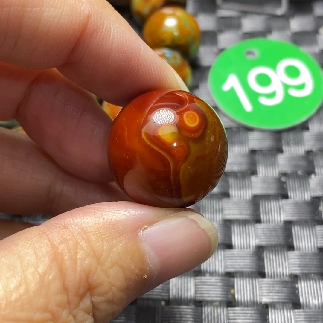 未镶嵌颈饰玛瑙/玉髓玉**雅