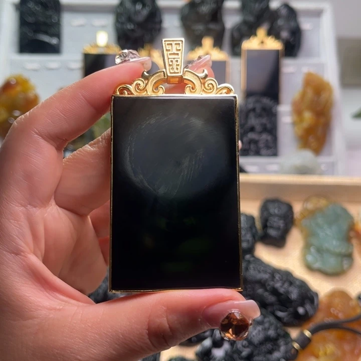 蛇纹石玉颈饰未镶嵌长****高