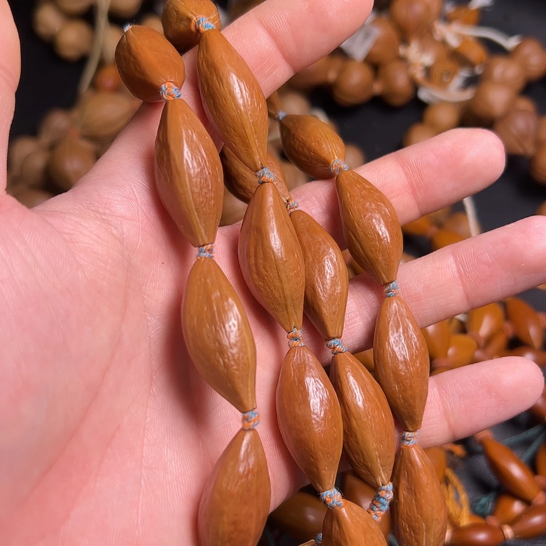 大叶紫檀（黑酸枝木类）