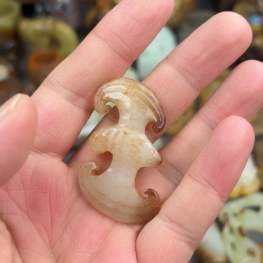 和田玉（糖玉）未镶嵌颈饰