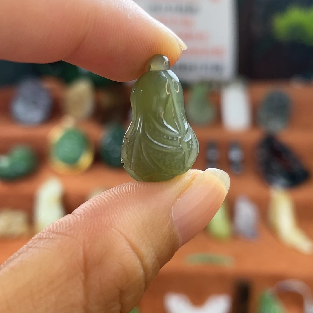 和田玉未镶嵌颈饰青海冰冰低晴水白菜