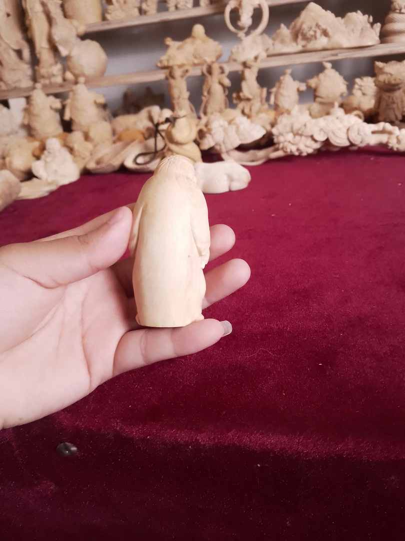 小叶黄杨木雕手把件地主爷