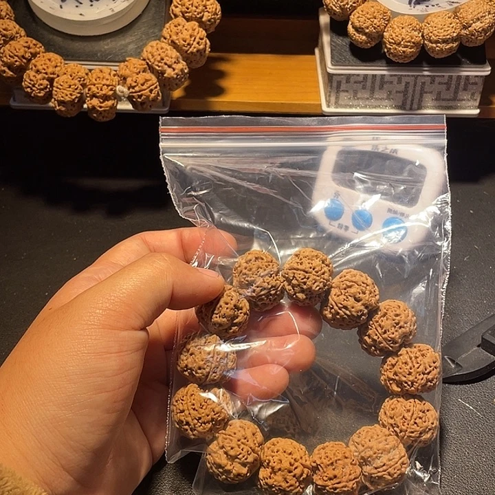 青***城金刚菩提手串金刚