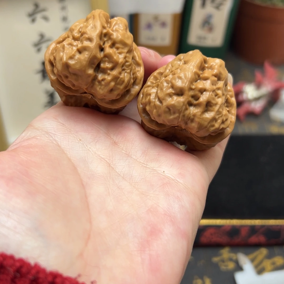 文玩核桃把件39蛤蟆头肚子差一个尺