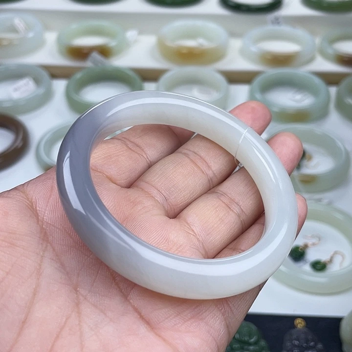 和田玉未镶嵌手镯25