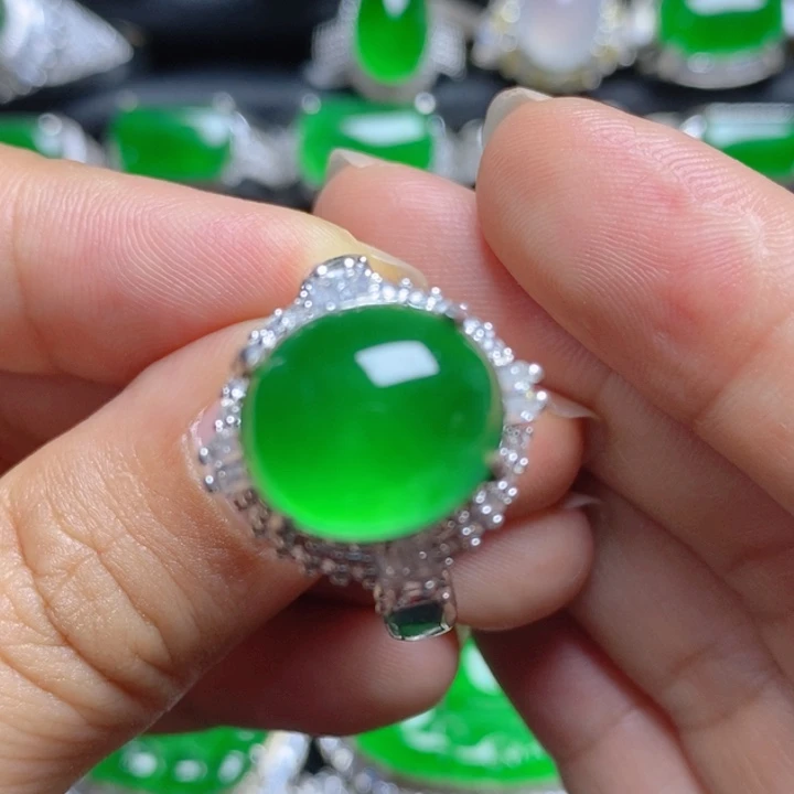 翡翠未镶嵌挂件蛋面