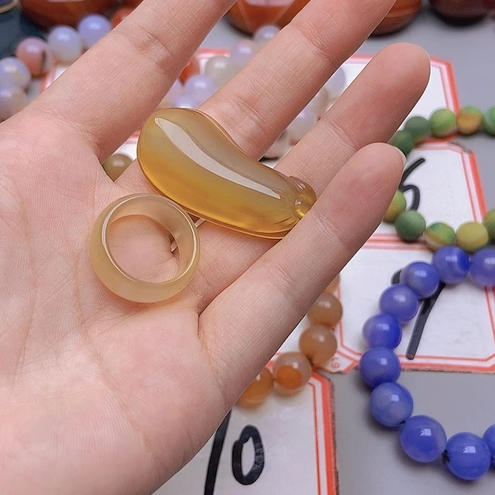 【闪购商品】玛瑙/玉髓未镶嵌珠宝半成品小*点